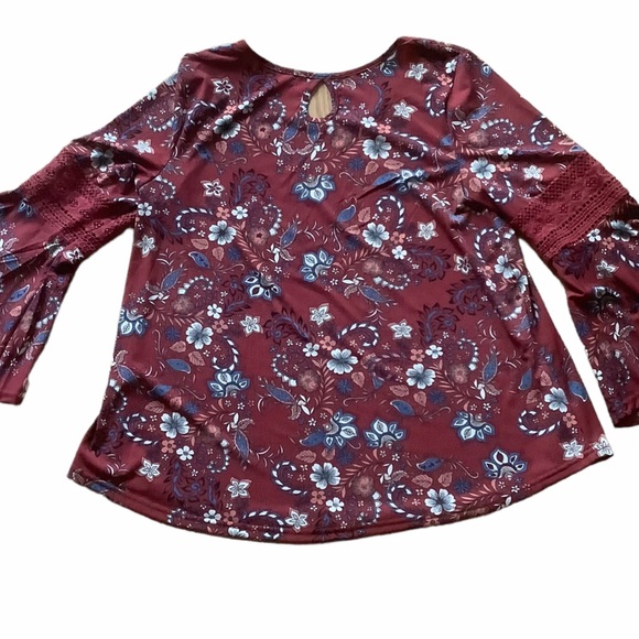 Stem & wine womens burgundy plum floral blouse size large bell sleeve crochet - Picture 4 of 7